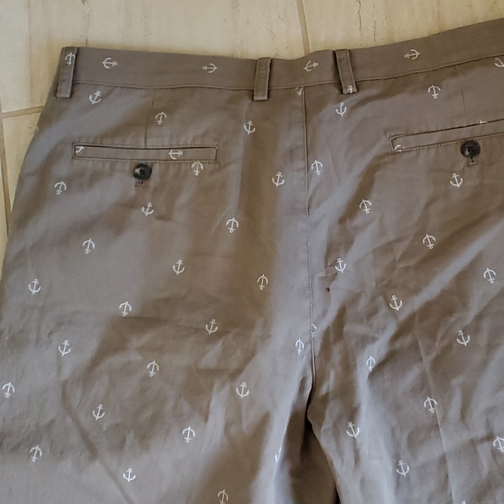 Amazon Essentials Classic-Fit 9" Inseam Short - Picture 5 of 9